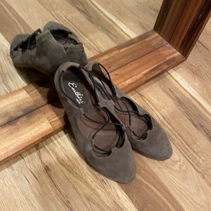 Earthies essen flats, size 9.5